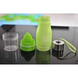 Kép 5/9 - H2O 650ml-es BPA mentes műanyag kulacs gyümölcs facsaróval zöld színben