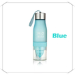 H2O 650ml-es BPA mentes műanyag kulacs gyümölcs facsaróval kék színben